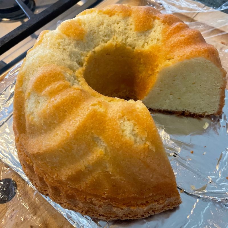 Lemon Sour Cream Pound Cake